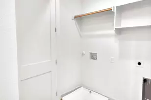 7208 Providence Ave, Austin, TX 78752 - Photo 25