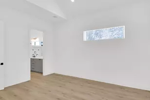7208 Providence Ave, Austin, TX 78752 - Photo 15