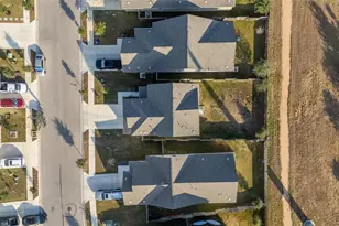 313 Majestic Cedar Dr, Liberty Hill, TX 78642 - Photo 21