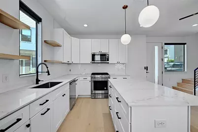 1140 Webberville Road #9, Austin, TX 78721 - Photo 3