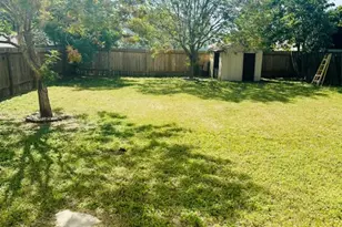 7605 Marble Crest Dr, Austin, TX 78747 - Photo 21