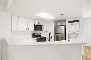 923 E 41st St, Austin, TX 78751 - Photo 9