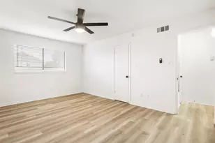 923 E 41st St, Austin, TX 78751 - Photo 15