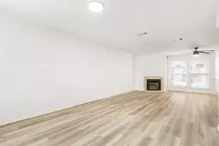 923 E 41st St, Austin, TX 78751 - Photo 5