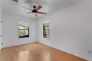 2710 E 3rd St, Austin, TX 78702 - Photo 13