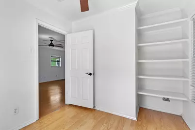 2710 E 3rd Street, Austin, TX 78702 - Photo 17