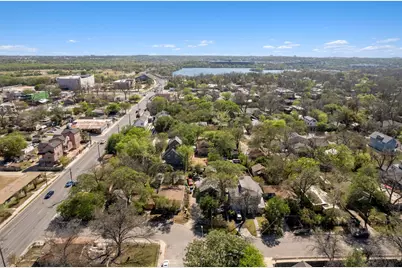 2710 E 3rd Street, Austin, TX 78702 - Photo 25