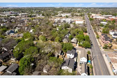 2710 E 3rd Street, Austin, TX 78702 - Photo 23