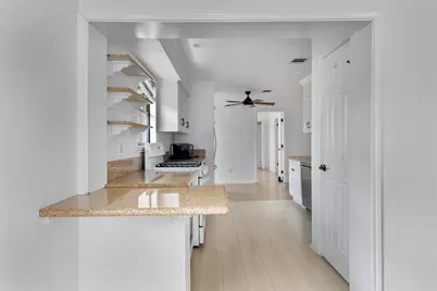 2710 E 3rd Street, Austin, TX 78702 - Photo 5