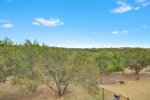 19504 Serenity Ln, Lago Vista, TX 78645 - Photo 17