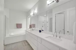 19504 Serenity Ln, Lago Vista, TX 78645 - Photo 15