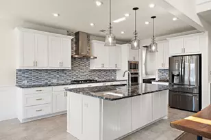 218 Encanto Pl, Austin, TX 78737 - Photo 11