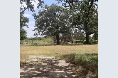 112 Mesones Road, Florence, TX 76527 - Photo 3