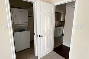 1407 West 39th 1/2 St, Austin, TX 78756 - Photo 9