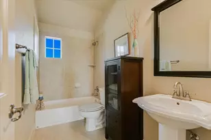 17621 W Reed Parks Rd, Jonestown, TX 78645 - Photo 19