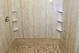 911 W 22nd St, Austin, TX 78705 - Photo 7