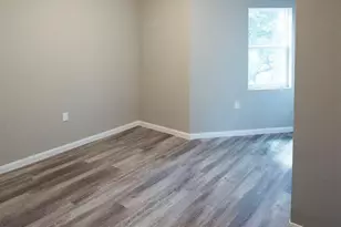 911 W 22nd St, Austin, TX 78705 - Photo 15