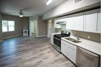 911 W 22nd Street #303, Austin, TX 78705 - Photo 19