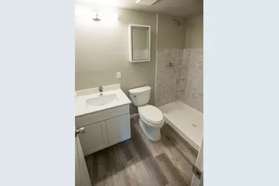 911 W 22nd Street #303, Austin, TX 78705 - Photo 17