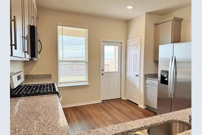 916 Papaya Drive, Buda, TX 78610 - Photo 5