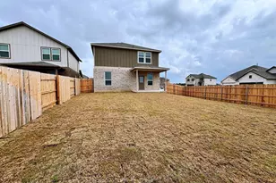 916 Papaya Dr, Buda, TX 78610 - Photo 19