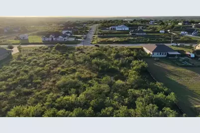 232 E Ridge Lane, Kyle, TX 78640 - Photo 13