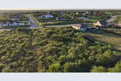 232 E Ridge Lane, Kyle, TX 78640 - Photo 3