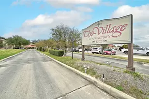 1202 Thorpe Ln, San Marcos, TX 78666 - Photo 3