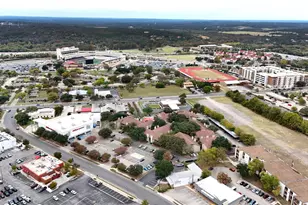 1202 Thorpe Ln, San Marcos, TX 78666 - Photo 33