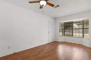 1037 Wilkes Cir, Smithville, TX 78957 - Photo 21