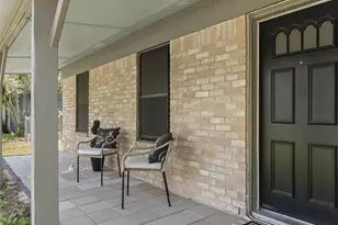 1037 Wilkes Cir, Smithville, TX 78957 - Photo 3