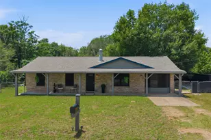 1037 Wilkes Cir, Smithville, TX 78957 - Photo 1