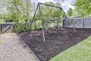 2601 Geraghty Ave, Austin, TX 78757 - Photo 37