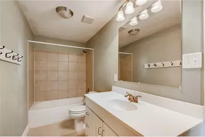 1319 Davis Street, Taylor, TX 76574 - Photo 11