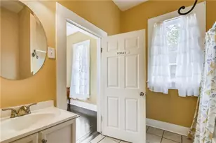 1319 Davis St, Taylor, TX 76574 - Photo 9