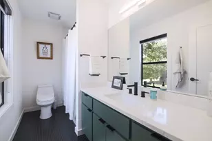 108 Chicon St, Austin, TX 78702 - Photo 11