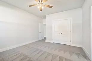 107 Wilkes St, Smithville, TX 78957 - Photo 15