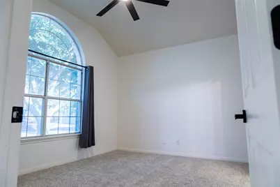 508 Lydia Lane, Thrall, TX 76578 - Photo 3