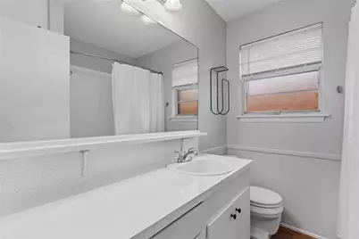 2203 Ventura Drive, Austin, TX 78741 - Photo 11