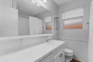 2203 Ventura Dr, Austin, TX 78741 - Photo 11