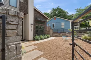1102 W Monroe St, Austin, TX 78704 - Photo 3