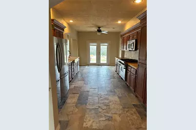 329 Flash Circle, Luling, TX 78629 - Photo 13