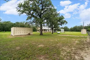 608 Whistleville Rd, Flatonia, TX 78941 - Photo 17