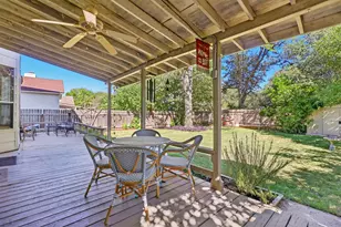 12513 Hunters Chase Dr, Austin, TX 78729 - Photo 23