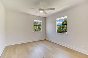 1923 Cypress Point W, Austin, TX 78746 - Photo 19