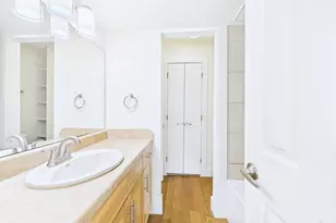 711 W 32nd St, Austin, TX 78705 - Photo 15