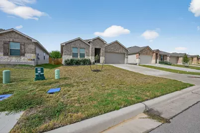 596 Wyatt Way, Jarrell, TX 76537 - Photo 3