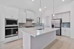 340 Ridgewell Loop, Georgetown, TX 78633 - Photo 7