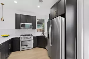 1708 Canterbury St, Austin, TX 78702 - Photo 7