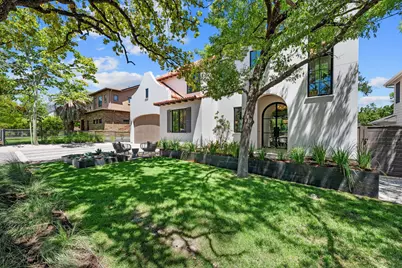 2114 W 11th Street, Austin, TX 78703 - Photo 3